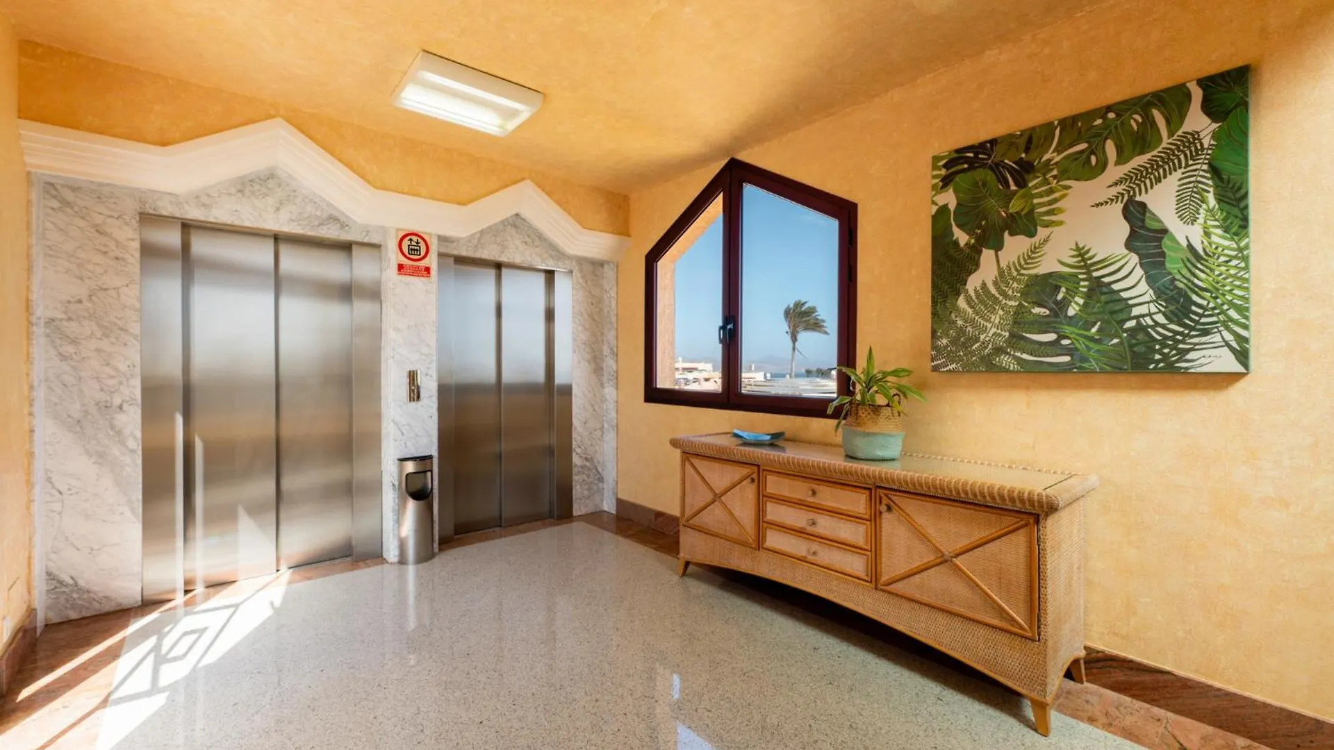 Hotel Esmeralda Maris By Livvo Costa Calma